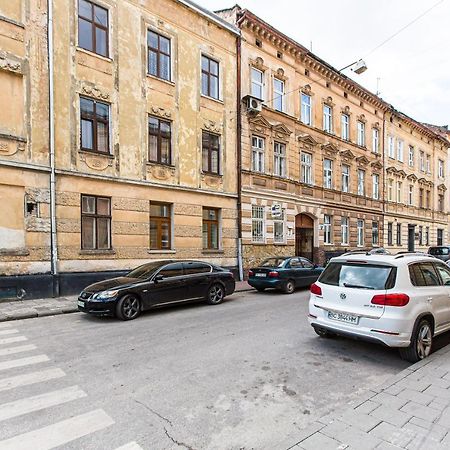3 Vodna Apartment Lviv Bagian luar foto