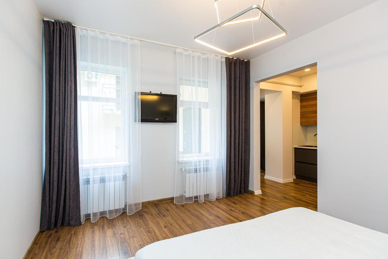 3 Vodna Apartment Lviv Bagian luar foto