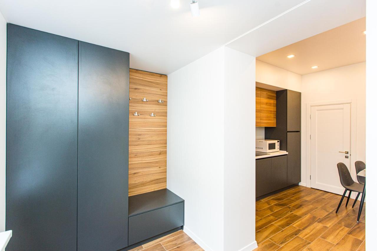 3 Vodna Apartment Lviv Bagian luar foto