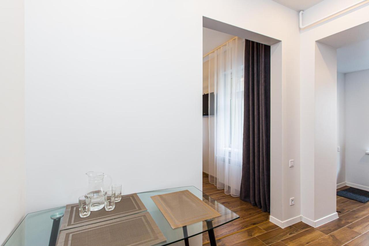 3 Vodna Apartment Lviv Bagian luar foto