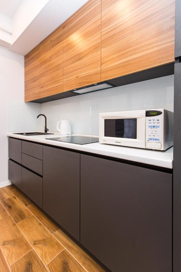 3 Vodna Apartment Lviv Bagian luar foto